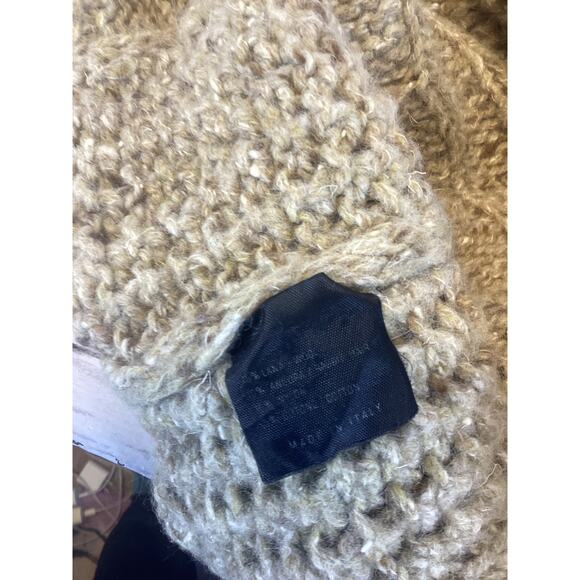 Vintage Authentic Gucci made in Italy wool blend Chunky Knit Sweater in beige - Picture 5 of 5